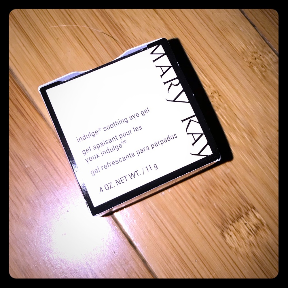 Mary Kay Indulge Soothing Eye Gel